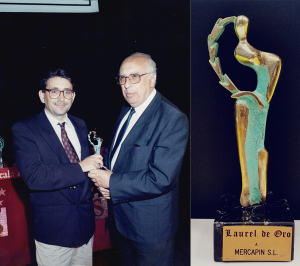 Imagen de la entrega del premio Laurel de oro